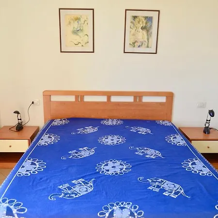 Lägenhet Iss Travel, Ponderosa Terrace - Centrally Located 2-bedroom With Aircondition *