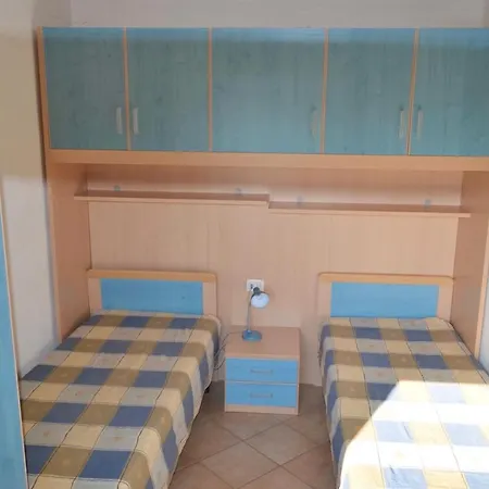 Apartamento Iss Travel, Ponderosa Terrace - Centrally Located 2-bedroom With Aircondition