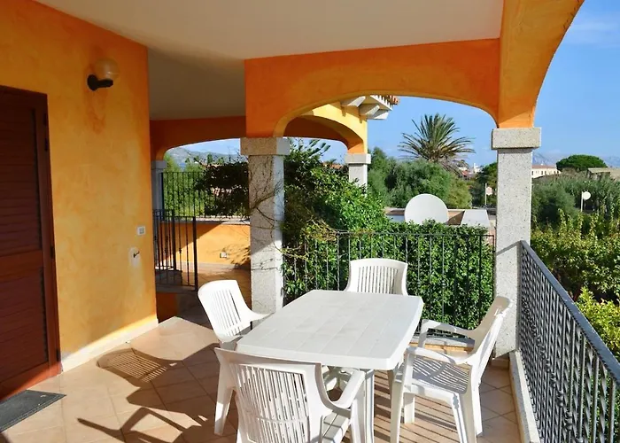 Iss Travel, Ponderosa Terrace - Centrally Located 2-bedroom With Aircondition San Teodoro (Sardinia)