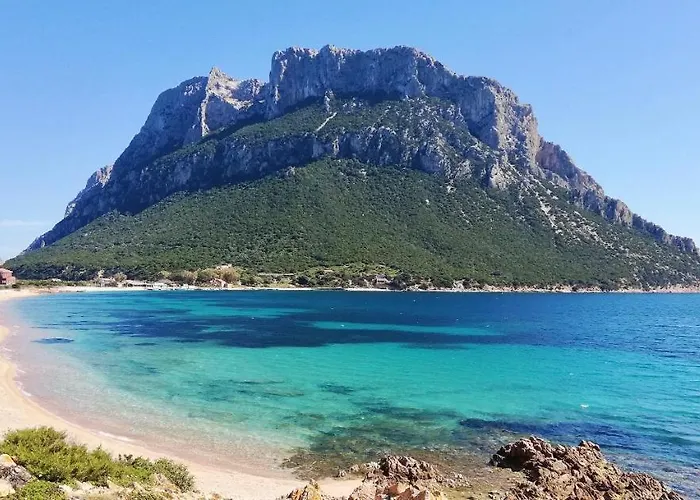 Apartment Iss Travel, Ponderosa Terrace - Centrally Located 2-bedroom With Aircondition San Teodoro (Sardinia)